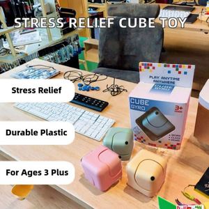 Cubo Giratorio Antiestrés de PU, Juguete Sensorial para Niños - Product Image 3