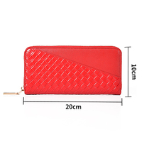 Usine directe femmes en cuir véritable pochette portefeuille Style Vintage porte-carte RFID fermeture à glissière Fibres de carbone couleur sac à main