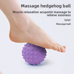 Balle de massage solide à picots pour thérapie des points de pression profonds, outil de prévention des chutes et de stabilisation pour la mobilité et l'équilibre des seniors, rose - Product Image 2