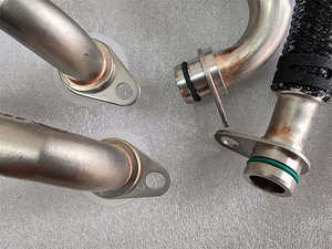 自動車部品オリジナルea888 gen <span class=keywords><strong>3</strong></span>オイルリターンパイプ排気ターボ充電器アウディA4L A6L Q5Lフォルクスワーゲン用オイルリターンパイプライン - Product Image 3