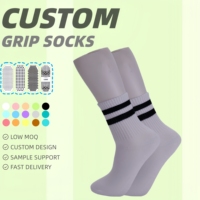 Chaussettes de yoga antidérapantes à séchage rapide, écologiques, résistantes aux odeurs, avec semelles performantes pour la gym et les séances d'entraînement