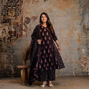 Conjunto de Kurta Negra de Algodón Estampado para Mujer con Pantalón y Dupatta, Corte Regular, Largo hasta el Tobillo, Estilo Tradicional Indio-Pakistaní, para Fiestas - Product Image 1