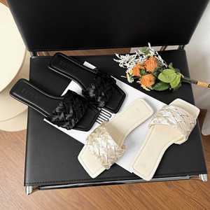 Sandales rétro à bout carré pour femmes, style français, plates, tissées, à enfiler, avec talon épais - Product Image 5