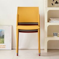 Chaise de salle à manger en plastique moderne, empilable, durable, économique et robuste pour salle d'événements - Vente en gros usine