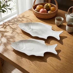 Assiette en céramique en forme de poisson, blanche, moderne, 15 et 13 pouces, la plus populaire pour la restauration (vente en gros) - Product Image 2