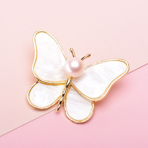 Broche de Perlas de Agua Dulce con Diseño de Concha, Mariposa y Flor, Nuevo Producto en Oferta, Venta al por Mayor del Fabricante para Regalos - Product Image 2