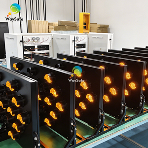 Pannello Direzionale Pieghevole Portatile da 1500*750mm con 15 LED per Controllo del Traffico, Montato su Camion - Product Image 6