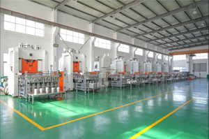 Machine <span class=keywords><strong>de</strong></span> fabrication <span class=keywords><strong>de</strong></span> plaques <span class=keywords><strong>de</strong></span> conteneur et plateau <span class=keywords><strong>de</strong></span> papier <span class=keywords><strong>aluminium</strong></span> jetable entièrement automatique à <span class=keywords><strong>prix</strong></span> LK-T130 - Product Image 6