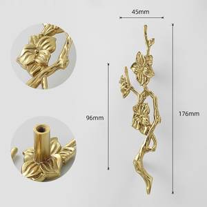 Lazo de latón nórdico con mango creativo de flores de ciruelo, pomo de un solo orificio para armario, ropa, cajón, Nube de <span class=keywords><strong>la</strong></span> suerte, cobre puro, muestra gratis - Product Image 2