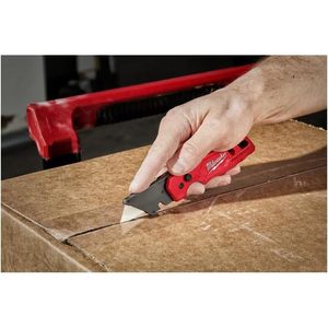Couteau utilitaire Milwaukee 48-22-1901 Fastback avec clip ceinture, fonction de dénudage de fils intégrée et fonction de pliage - Product Image 2