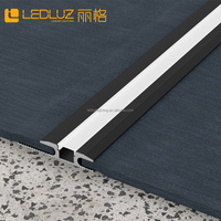 Mini profilés en aluminium à led pour tapis à carrelage ou plancher en bois Canal LED noir encastré pour l'éclairage de tapis