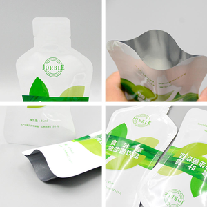 Sachet <span class=keywords><strong>de</strong></span> recharge liquide <span class=keywords><strong>de</strong></span> 45 ml, format compact, avec trou <span class=keywords><strong>de</strong></span> suspension découpé, qualité alimentaire, anti-fuite, pour boisson probiotique, jus <span class=keywords><strong>de</strong></span> fruits, supplément, vente <span class=keywords><strong>en</strong></span> gros OEM - Product Image 3