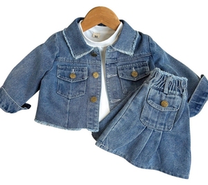 2 pz/set primavera autunno moda morbida manica lunga per bambini jeans Top + gonna plissettata 2 pezzi Set abbigliamento per ragazze alla moda - Product Image 1