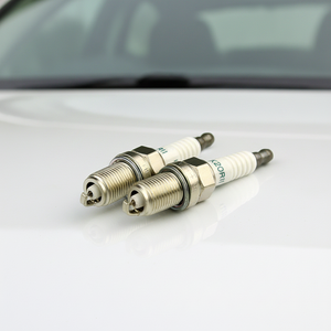Bujía de Iridio Toyota 90919-01210 SK20R11, Bujía de Repuesto de Iridio Compatible con Automóviles Toyota Camry - Product Image 1