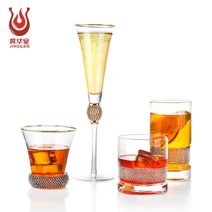 Copa de Vino Espumoso Elegante con Diseño de Diamantes para Banquetes, Fiestas en Casa y Cumpleaños - Product Image 1