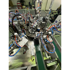 Equipo de Ensamblaje de Cerraduras Electrónicas Totalmente Automático Avanzado con Dispensador de Aceite Integrado y Voltaje Personalizable - Product Image 4