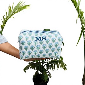 Sac de maquillage en coton floral fait main très demandé, idéal pour les cadeaux de demoiselles d'honneur, sac cosmétique pour femmes - Product Image 1