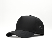 Casquette de baseball sportive à 5 panneaux, personnalisée, structurée, imperméable, avec trous découpés au laser, bord incurvé et logo en PVC caoutchouc