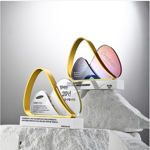 Trofeo de metal de gama alta Premio de medalla creativa Podio con Crystal Mountain Personal excepcional Artesanía de cristal anual - Product Image 6