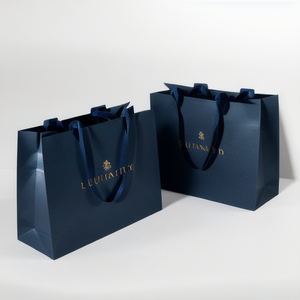 Toptan lüks siyah ayakkabı giysi ambalajı kağıt Tote çanta baskılı özel Logo hediye takı şarap kese kağıdı - Product Image 4