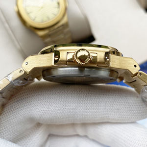 นาฬิกาข้อมือผู้ชายขายดีที่สุด รุ่นสี่เหลี่ยมจัตุรัส ระบบออโตเมติก หน้าปัดเรืองแสง สายสแตนเลส - Product Image 6