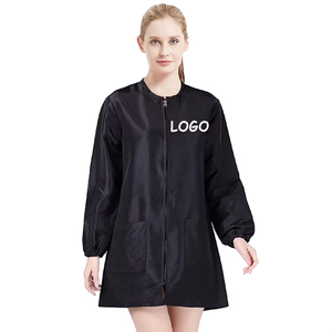 Giacca Impermeabile con Cerniera e Logo Personalizzato per Parrucchieri, Grembiule Nero con Bottoni a Pressione per Barbieri, Mantella per Stilisti - Product Image 2