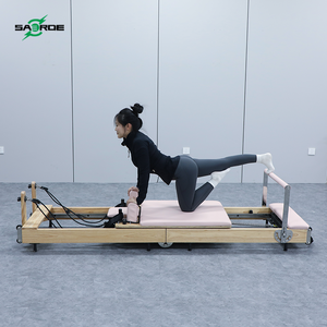 SAERDE Reformer <span class=keywords><strong>de</strong></span> Pilates Plegable <span class=keywords><strong>de</strong></span> Madera <span class=keywords><strong>de</strong></span> Arce <span class=keywords><strong>con</strong></span> Caja y Tabla <span class=keywords><strong>de</strong></span> Salto, Comercial para Estudio, Personalizable - Product Image 2