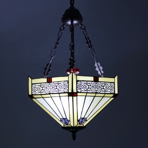 Lámpara de Techo Tiffany de Alta Gama LongHuiJing, Pantalla Hexagonal de Vidrio Amarillo, Lámpara Colgante Estilo Mission para Isla - Product Image 3