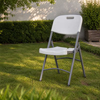 Chaise pliante portable avec poignée de transport, siège en plastique blanc léger, structure métallique, chaises pliables pour la maison, les événements et le camping