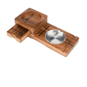 Plateau à cendres en bois massif avec porte-gobelet et coupe-cigares, plateau à whisky moderne pour la maison, le bureau ou le bar - Product Image 2