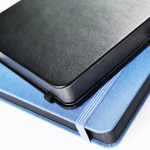 Diario A5 con Copertina Rigida in Pelle PU Nera, Pagine Bianche Spesse 150GSM, Rilegatura Cucita e Porta Penna, Basso MOQ - Product Image 5