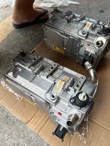 Pour le nouveau <span class=keywords><strong>Mercedes</strong></span>- <span class=keywords><strong>C300</strong></span>/C350-W205 Hybride 126V, dispositif électronique d'onduleur de démontage de voiture N129 d'origine, utilisé A2059006415 - Product Image 2