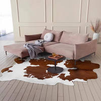 Tapis de zone de vache en gros pour le salon tapis en peau de vache en forme de conception personnalisée pour les tapis de décoration