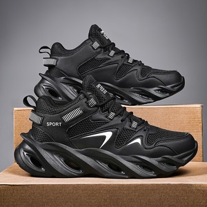 รองเท้ากีฬาหัวเหล็กน้ำหนักเบาใส่สบาย ป้องกันการเจาะทะลุ เหมาะสำหรับงานก่อสร้าง - Product Image 3