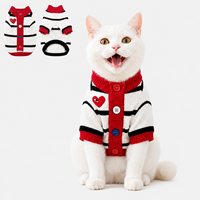 Pull en tricot doux pour chien, cardigan rayé pour animaux de compagnie avec patch cœur, boutons sur le devant, vêtements élastiques pour chats et chiens de petite et moyenne taille