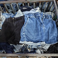 Stok Gudang Pakaian Bekas Berbagai Warna dan Ukuran Celana Pendek Denim Wanita Bekas Pakaian Seken Siap Kirim