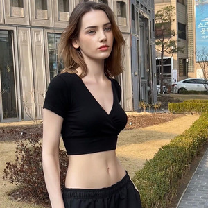 T-shirt manches courtes imprimé à la mode pour le printemps et l'été tricoté pour femmes européennes et américaines Sexy Open Nomel Top Hundred Towers - Product Image 3