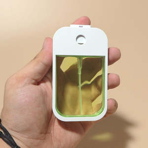 Venta caliente 45ml tarjeta de crédito desinfectante <span class=keywords><strong>Spray</strong></span> botella logotipo personalizado PETG plástico bolsillo <span class=keywords><strong>Spray</strong></span> botella para <span class=keywords><strong>Perfume</strong></span> regalos promocionales - Product Image 1