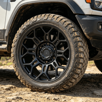 Jantes tout-terrain géométriques noires mates robustes de 17 pouces 6x139.7 pour camions 4x4, SUV et configurations tout-terrain
