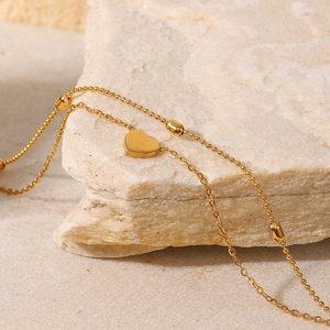 เครื่องประดับแฟชั่นแบบคลาสสิก สร้อยข้อเท้าสแตนเลสสตีล ชุบทอง 18K พร้อมจี้รูปหัวใจ ลูกปัดแบบโซ่สองชั้น กันน้ำ - Product Image 3