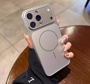 Nueva Funda Esmerilada para iPhone 17, Compatible con iPhone 11~16, se Convierte Instantáneamente en la Serie 17, Funda Magnética Plateada - Product Image 6