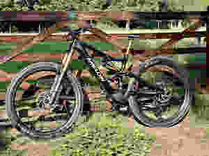 Углеродный электровелосипед Amflow <span class=keywords><strong>PL</strong></span> с системой привода D J I Avinox Встроенный светодиодный дисплей управления Amflow <span class=keywords><strong>PL</strong></span> с полной подвеской Ebike - Product Image 1