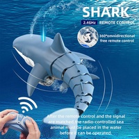 Jouet Requin à Pulvérisation d'Eau Télécommandé 2.4G Rechargeable Électrique Haute Simulation Jouets Requin Télécommandés pour Piscine Salle de Bain