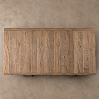 Table à manger rectangulaire en bois recyclé de style rustique avec pieds triangulaires pour les propriétés privées et les maisons de campagne