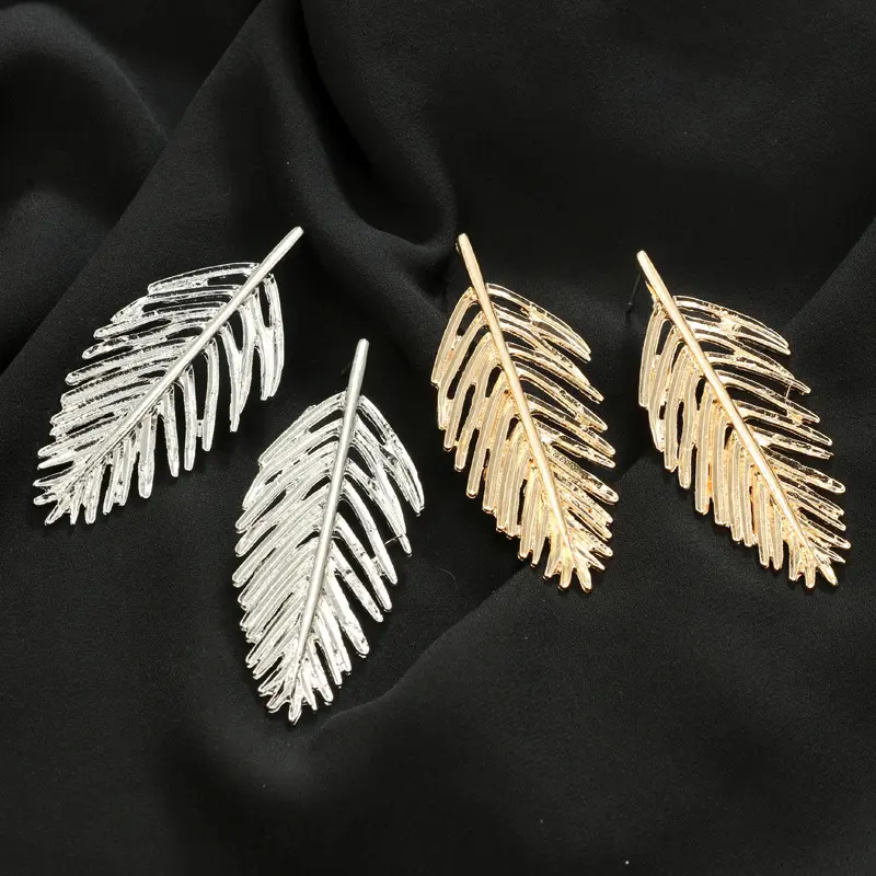 Wholesale Vintage Big Chandelier Hollow Tree Leaves Earrings In Silver Simple Palm Leaf Statement Stud Earrings For Women 2022