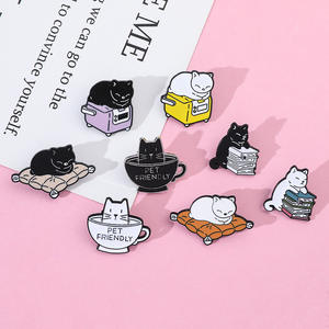 بروش لطيف القط قراءة كتاب شرب القهوة الكرتون شارة معدنية القط شعار شخصي دبوس طية صدر السترة للزينة - Product Image 4