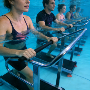 Tapis roulant sous-marin pour piscine - Équipement de rééducation à faible impact, machine d'exercice respectueuse des articulations - Product Image 1