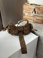 Sac à bandoulière élégant pour femme, nouvelle collection 2026, style tendance de créateur, sac à main mode pour le quotidien et les voyages