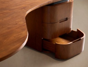 Escritorio de Oficina con Tapa de Madera de Cerezo Estilo Mid-Century, Cajones con Cierre Suave, Tiradores Empotrados, Base de Roble Ébano con Acabado Lacado a Mano - Product Image 6