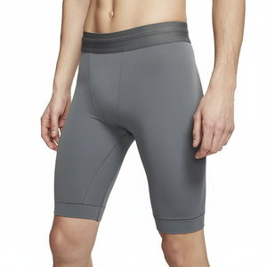 Vente en gros de shorts de compression de style High Street pour hommes avec logo et design personnalisés. - Product Image 1